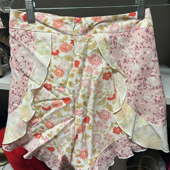 Set - Picture 2 of 5